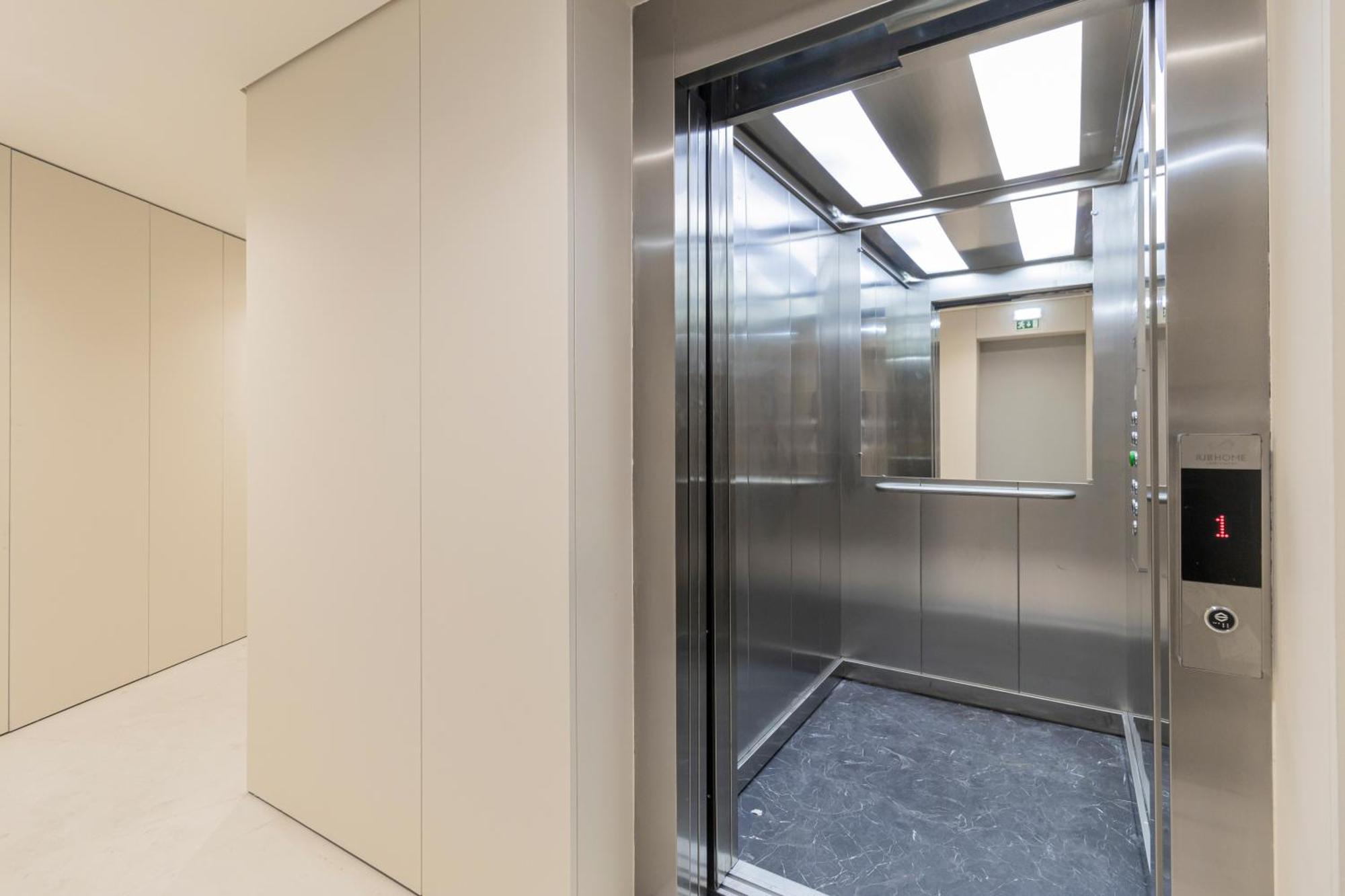 T2 Constituicao Apartment Porto Luaran gambar